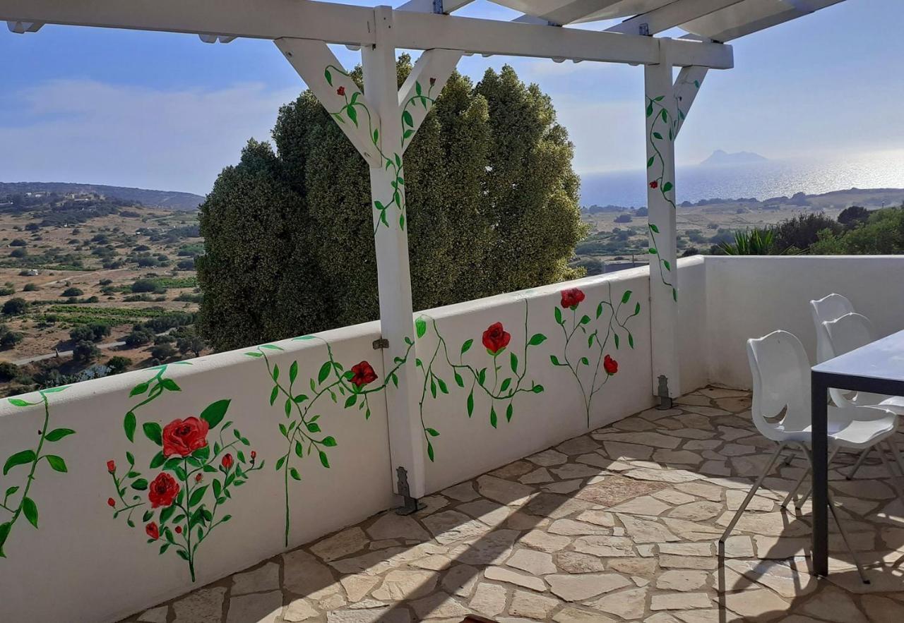 Hellas Villa *